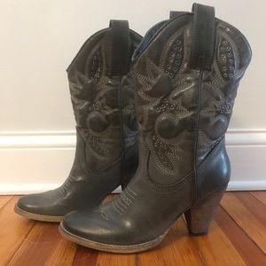 Very Volatile Boots